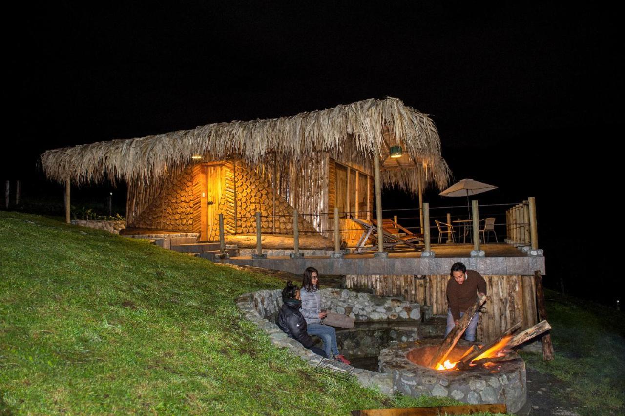 Hostal La Laguna Villamaría Exteriör bild